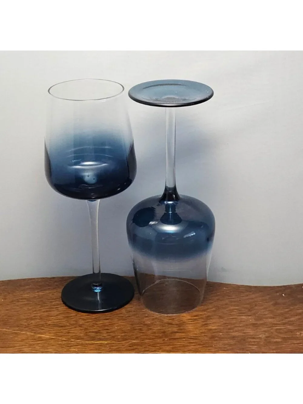 2 Pier1 Elemental Blue Goblets glasses 8.75" handblown art glass 14oz - Picture 3 of 7
